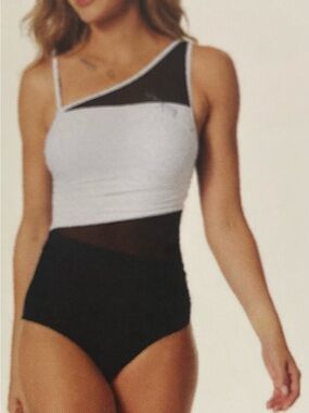 Anne Cole Women’s Small Asymmetric One-Piece Swimsuit - Black & White